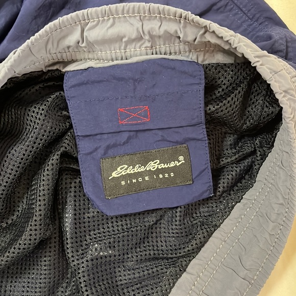 Eddie Bauer EBTEK Shorts - Picture 4 of 8